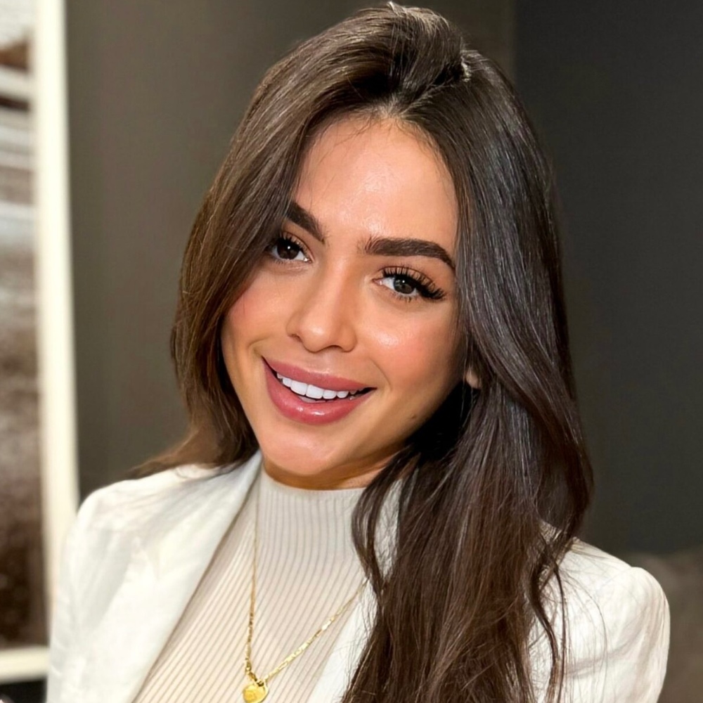 Meet your Posher, Andrezza